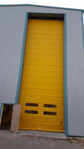 Fast Action door